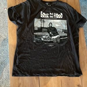 large comfortable boys n the hood tee